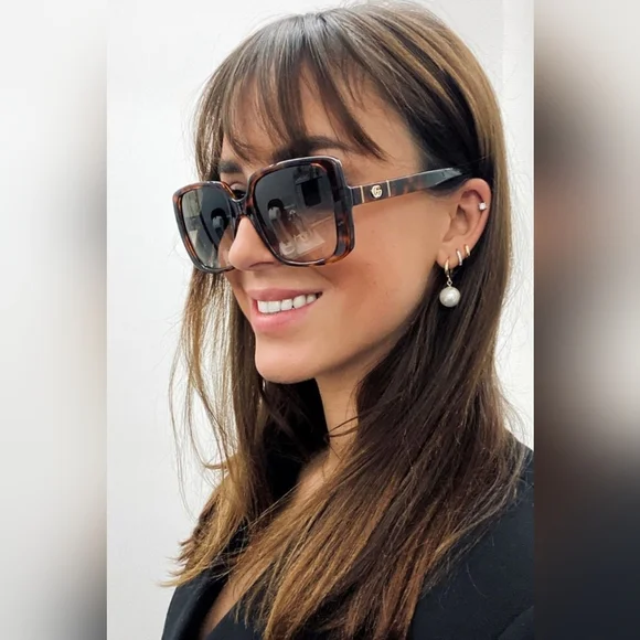 Gucci GG632S Black Modern Sunglasses Gucci GG0632SA XL (56 - 18) with Grey lenses and Black frame  main image 3